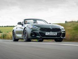 Ulasan Menarik BMW Z4 M40i Handschalter 2024 | PH