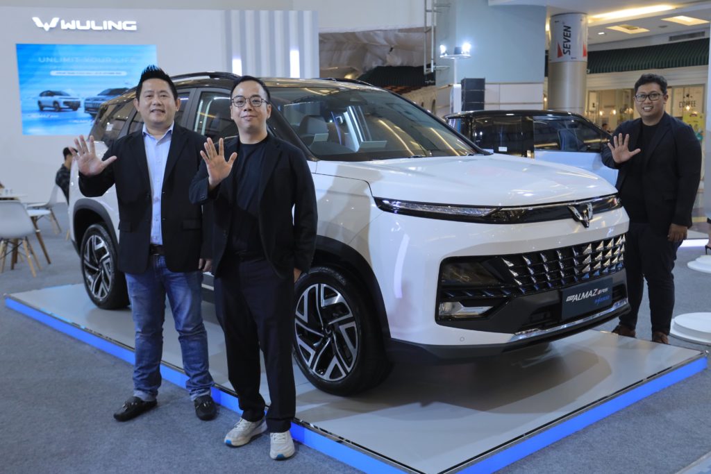 Wuling's Newest Medium SUV, New Almaz RS Pro Starts Being Marketed in Makassar City