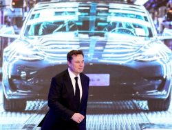 Perang Saham Tesla atas Permintaan Biaya Hukum $7 Miliar dalam Kasus Gaji Musk: Apa yang Terjadi?