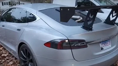 Mengemudi 3,500 mil tanpa pengisian daya di Tesla tanpa kabel: Rahasia Kinerja Maksimal!