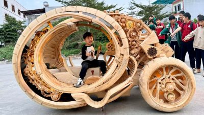 Tricycle Ajaib Diciptakan dengan AI dan Dibuat dari Kayu