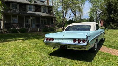 Tampilan Mengagumkan dari Pontiac Bonneville Tahun 1961 Ini Bakal Buat Kamu Pengen Menjadikannya Wallpaper Keren!